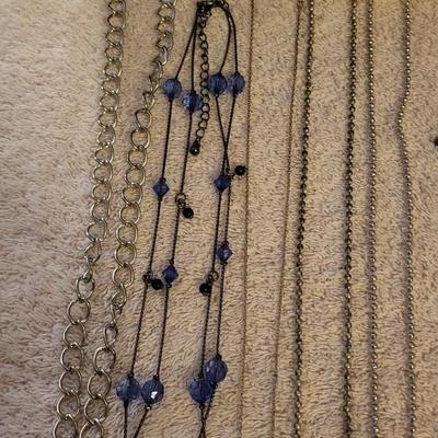DAINTY NECKLACES
