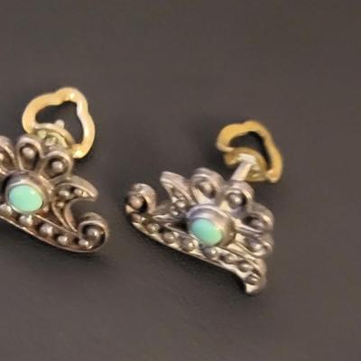 STERLING SILVER NECKLACES, EARRINGS AND A SIZE 8 RING 18g