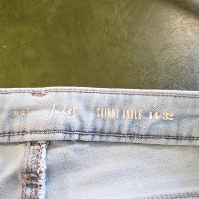 Sale Photo Thumbnail #135: Size 14/32 Maison Jules Skinny Ankle Jeans. Very light blue denim. 16 3/4" across at top. 26 3/4" inseam. Good condition.