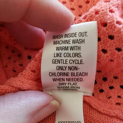 Sale Photo Thumbnail #141: Peach/Coral color Croft & Barrow Cotton Button Front Cardigan. Size Large. 26" long. The front has a small open diamond pattern and the back is solid. Sleeves are 3/4 length sleeve and are 18 3/4" long. Like new condition.
