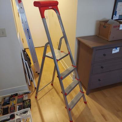 Ladders, Tools & Hardware (LE-BBL)