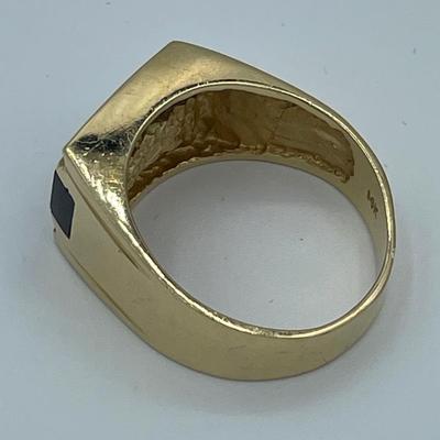 14K Gold and Onyx Men’s Ring
