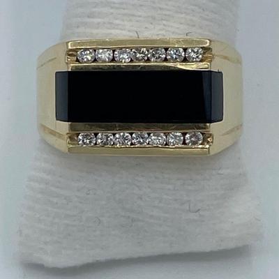 14K Gold and Onyx Men’s Ring