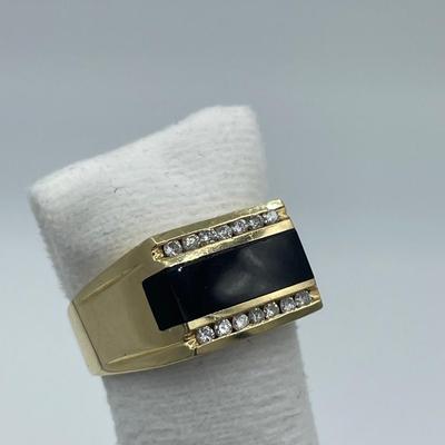14K Gold and Onyx Men’s Ring