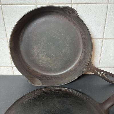 Lot 218: Griswold Pans