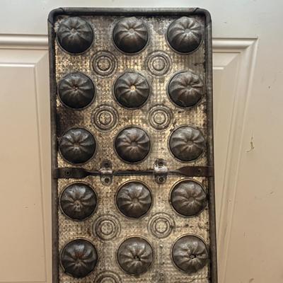 Lot 222: Vintage Ekco Commercial Muffin Pan, Cast Iron Pot, Tin Pans, Grater and More