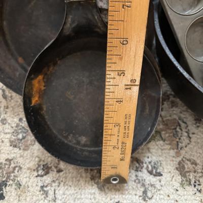 Lot 222: Vintage Ekco Commercial Muffin Pan, Cast Iron Pot, Tin Pans, Grater and More