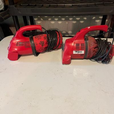 Two Dirt Devil Handheld Vacuums (G-MG)