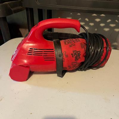 Two Dirt Devil Handheld Vacuums (G-MG)
