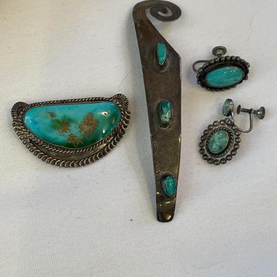 Miscellaneous turquoise items