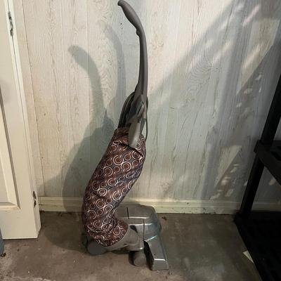 Kirby Vacuum With Accessories (GC-MG)