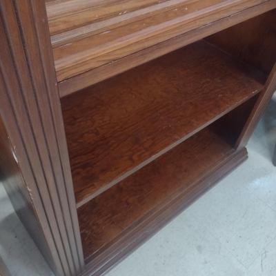 Wood Grain Finish Bookcase with Five Shelves