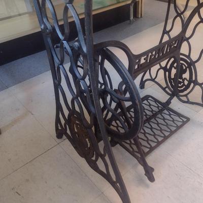 Antique Singer Sewing Machine Cast Base with Solid Wood Tabletop
