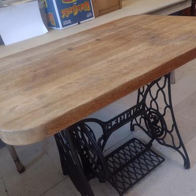 Antique Singer Sewing Machine Cast Base with Solid Wood Tabletop