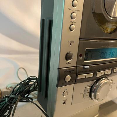 Fisher AM/FM CD Player Portable Stereo (L-MG)