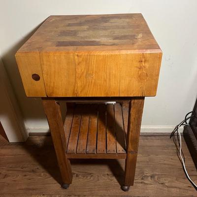Rolling Butcher Block Table (K-MG)