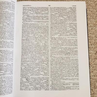Greek-English Lexicon by Liddell & Scott (BR2-KD)