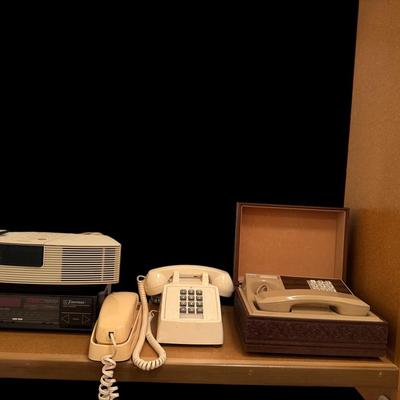 Vintage lot of phones and radios