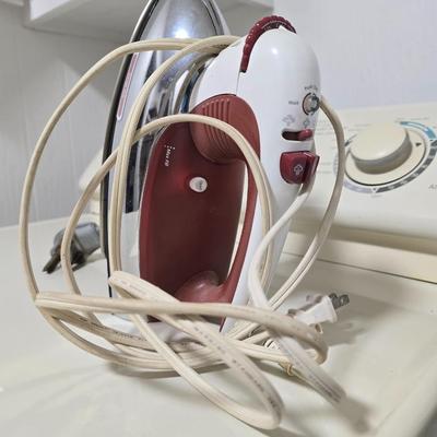 Clothes iron