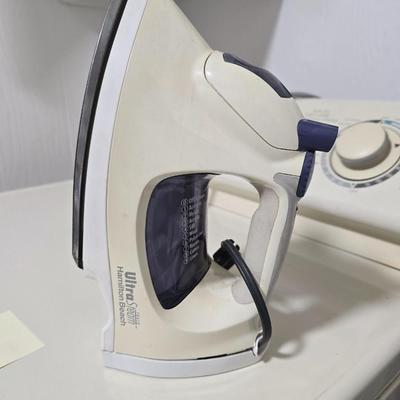Clothes iron