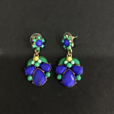 Pretty rhinestone dangle earrings