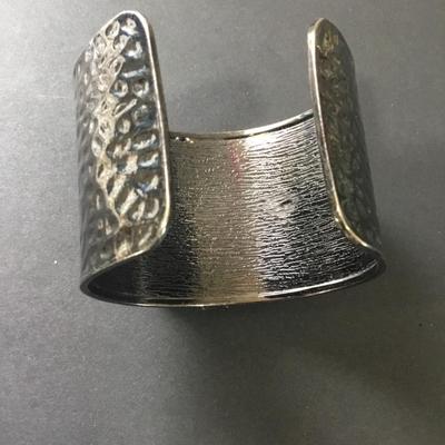 Very nice gunmetal gray rhinestone cuff bracelet