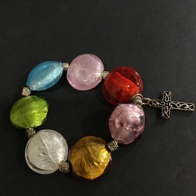Beautiful multicolor glass bead stretch bracelet