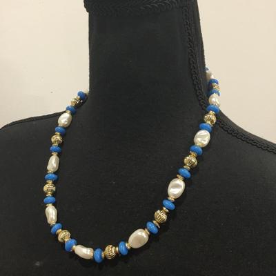 Vintage, gold, tone & faux pearl bead necklace