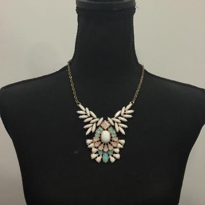 Gold toned statement necklace very beautiful