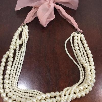 Cute faux pearl necklace