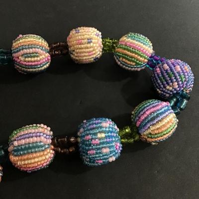 Cool multicolor vintage bead bracelet
