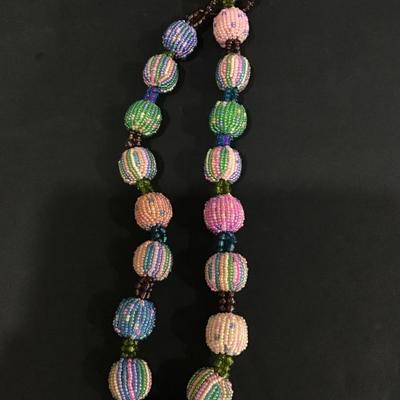 Cool multicolor vintage bead bracelet