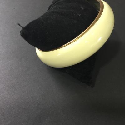Vintage, gold, toned enamel bangle bracelet