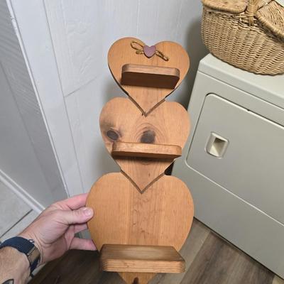 Heart shelf