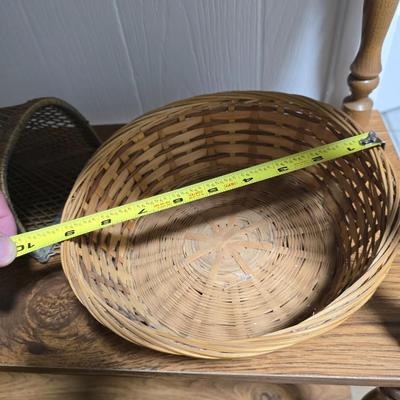 Weaved baskets