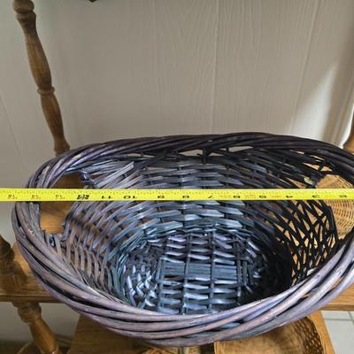 Weaved baskets