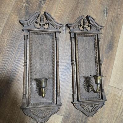 Wall mount for candle