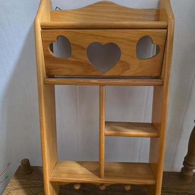 Wall shelf