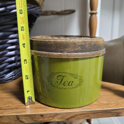 Tea canister