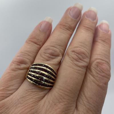 10K Gold Ladies Ring