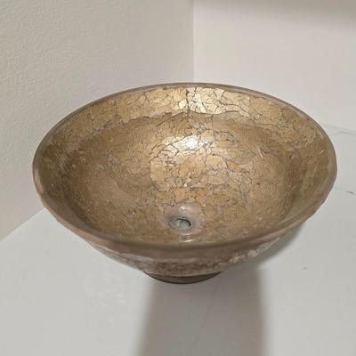 Gold bowl