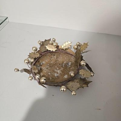 Candle holder