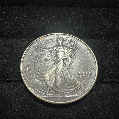 1993 WALKING LIBERTY SILVER DOLLAR