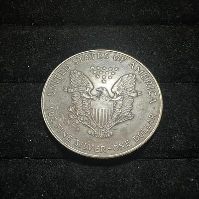 1993 WALKING LIBERTY SILVER DOLLAR