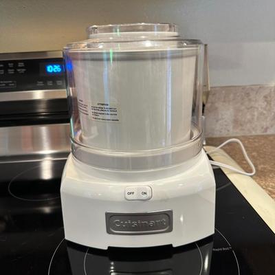 AIR POPCORN POPPER, BRAUN COFFEE BEAN GRINDER AND CUISINART YOGURT/ICE CREAM/SORBET MAKER