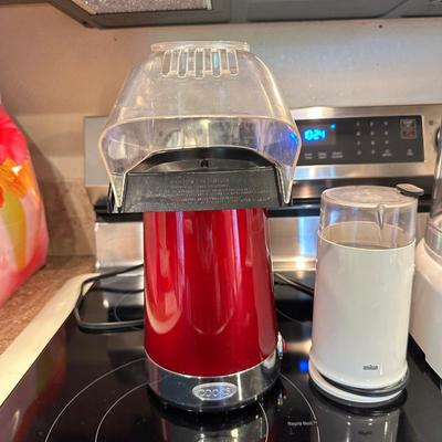 AIR POPCORN POPPER, BRAUN COFFEE BEAN GRINDER AND CUISINART YOGURT/ICE CREAM/SORBET MAKER
