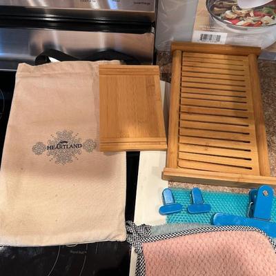 KITCHEN ORGANIZERS