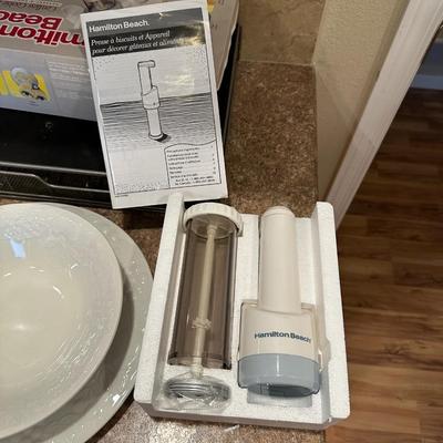 MISC KITCHEN ITEMS