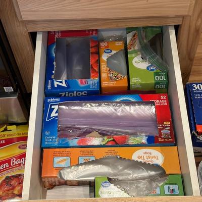 FOOD WRAPS AND BAGS