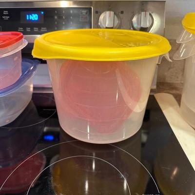 FOOD STORAGE CONTAINERS